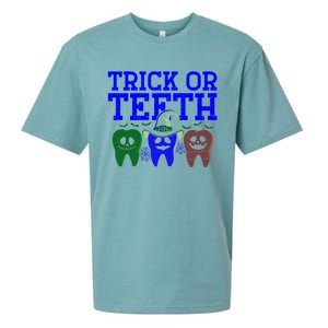 Cute Trick Or Teeth Dentist Halloween Funny Dental Hygienist Gift Sueded Cloud Jersey T-Shirt