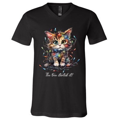 Christmas The Tree Started It! Funny Xmas Cat In Holiday Lig V-Neck T-Shirt