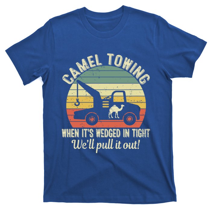 Camel Towing Vintage Tow Truck Retro Funny Adult Humor Cute Gift T-Shirt