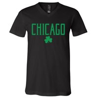 Chicago Text With Irish Shamrock Green Print Gift V-Neck T-Shirt