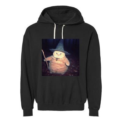 Cheeseball The Wizard Cat Vintage 90s Orange Cat Witch Cat Garment-Dyed Fleece Hoodie