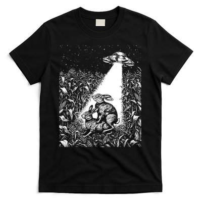 Cool Ufo Funny Alien Offensive Gift For Men Women Ufo Cow Abduction Crazy Bad Vintage Bunny Graphic Flying Saucer T-Shirt