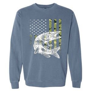 Camouflage USA Flag Patriotic Fisherman Gift Musky Fishing Garment-Dyed Sweatshirt