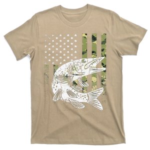 Camouflage USA Flag Patriotic Fisherman Gift Musky Fishing T-Shirt