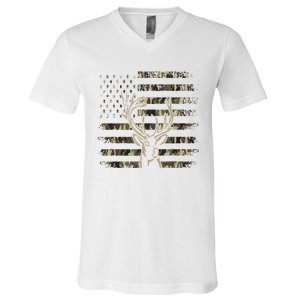 Camo Usa Flag Deer Elk Buck Camoflage Hunting Hunter V-Neck T-Shirt