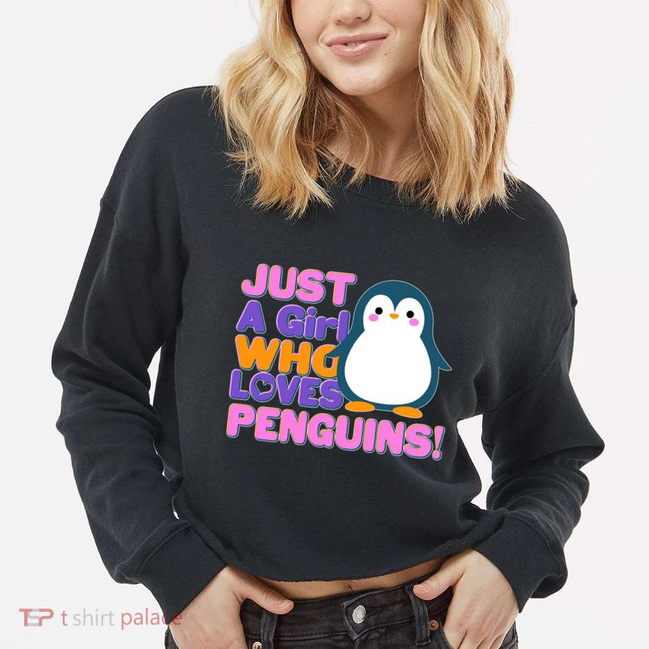 Cute Just A Girl Who Loves Penguins Cropped Pullover Crew