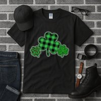 Cute St Patrick's Day Plaid Leopard Print Shamrocks Clovers Tall T-Shirt