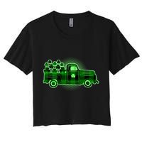 Cute St Patrick's Day Plaid Pick Up Truck Full Of Shamrocks Clovers Women's Crop Top Tee