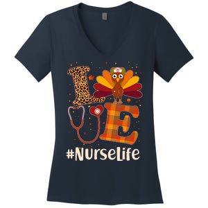 Cute Thanksgiving #NurseLife Fall Patterns Nurse Turkey Women's V-Neck T-Shirt