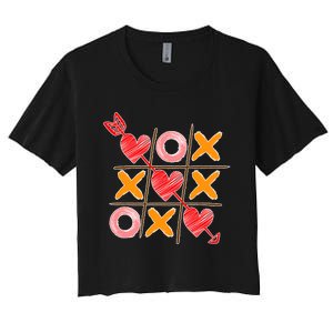 Cute Valentine Boy Girl Tic Tac Toe Hearts Win Women's Crop Top Tee