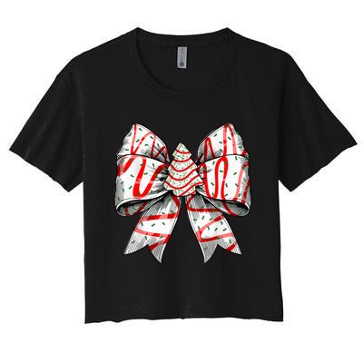 Christmas Vibes Coquette Bow Christmas Tree Cake Gift Women's Crop Top Tee