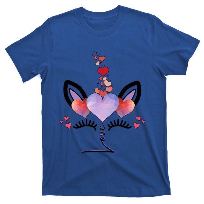 Cute Valentines Day Unicorn Tee Says Love Cute Gift T-Shirt