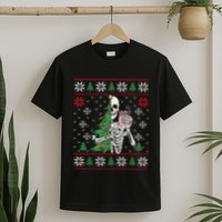 Christmas Vibes Xmas Skeleton Sorta Merry Sorta Scary Gothic T-Shirt