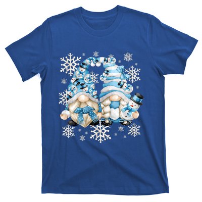 Cute Winter Gnome Gift Funny Snow Decor With Snowflakes Funny Gift T-Shirt