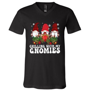 Chillin With My Gnomies Plaid Christmas Santa Gnomes Xmas V-Neck T-Shirt