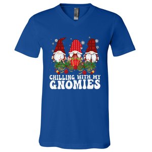 Chillin With My Gnomies Plaid Christmas Santa Gnomes Xmas V-Neck T-Shirt