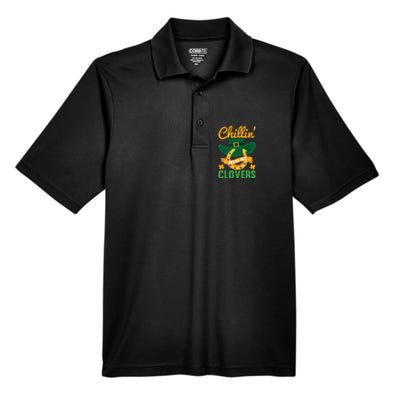 Chillin' With My Clovers Funny St Patricks Day Men's Origin Performance Pique Polo