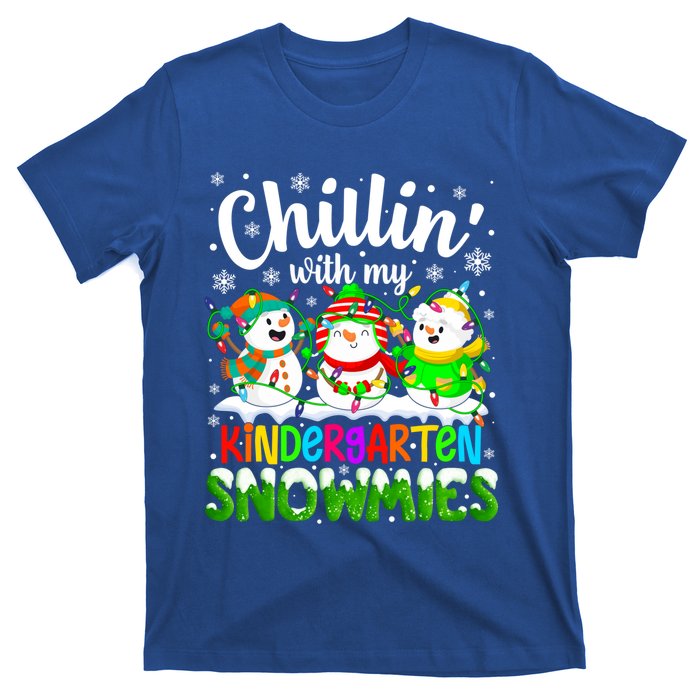 Chillin With My Kindergarten Snowmies Kindergarten Teacher Gift T-Shirt