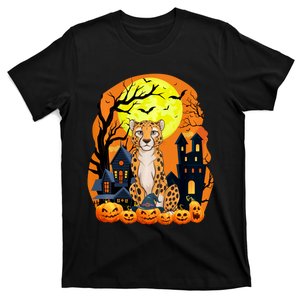 Cheetah With Pumpkins Funny Scary Halloween Party T-Shirt