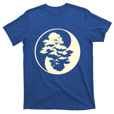 Cool Yin And Yang Circle With Trees Forest Harmony Yin Yang Gift T-Shirt