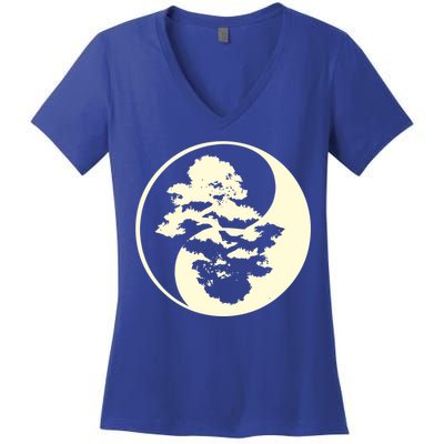 Cool Yin And Yang Circle With Trees Forest Harmony Yin Yang Gift Women's V-Neck T-Shirt