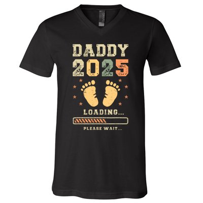 Daddy 2025 Loading Baby Announcement Expecting Dad To Be V-Neck T-Shirt