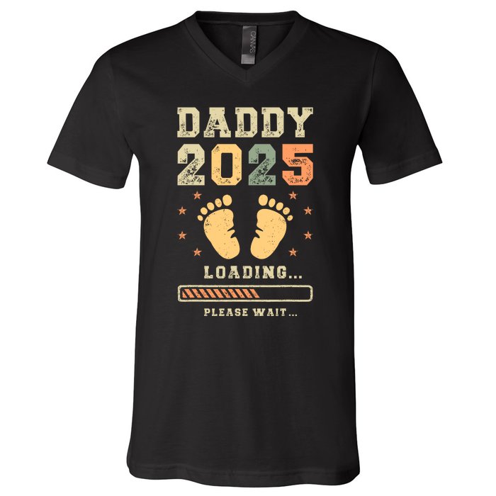 Daddy 2025 Loading Baby Announcement Expecting Dad To Be V-Neck T-Shirt