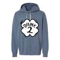 Drunk 2 St Pattys Day Green Tee Drinking Team Group Matching Garment-Dyed Fleece Hoodie