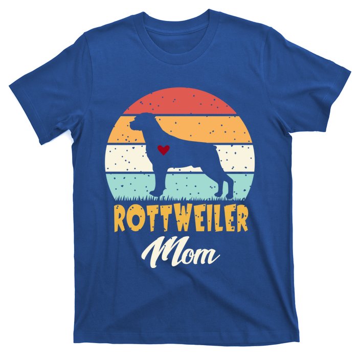 Dogs 365 Vintage Rottweiler Mom Dog Cute Funny Mother Gift Cool Gift T-Shirt