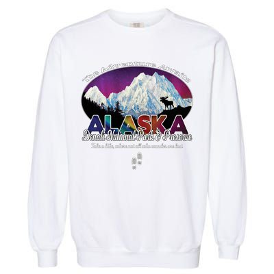 Denali Alaska Aurora Borealis National Park Hiker Souvenir Cute Gift Garment-Dyed Sweatshirt