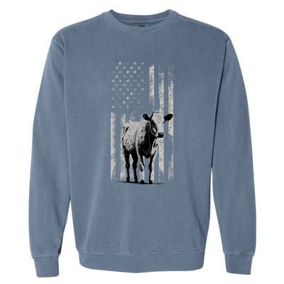 Distressed Americanmeaningful Giftflag Cow Vintage Patriotic Farmer Funny Gift Garment-Dyed Sweatshirt