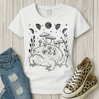 Dark Academia Moon Witchy Goblincore Aesthetic Frog Womens T-Shirt