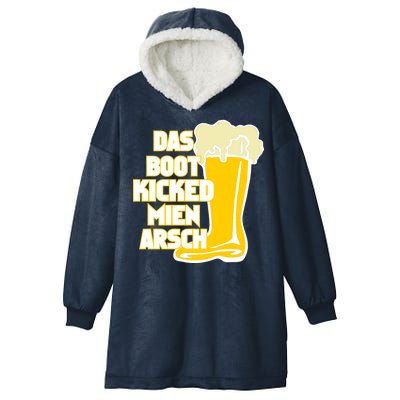 Das Boot Kicked Mien Arsch Hooded Wearable Blanket