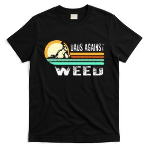 Dads Against Weed Funny Gardening Lawn Mowing Lawn Mower Men T-Shirt