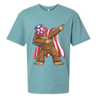 Dabbing Bigfoot 4th Of July Sasquatch American Flag Sueded Cloud Jersey T-Shirt