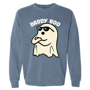 Daddy Boo Halloween Family Matching Costume Ghost Dad 2024 Garment-Dyed Sweatshirt