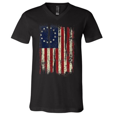 Distressed Betsy Ross American Flag 13 Star Colonies Patriot V-Neck T-Shirt