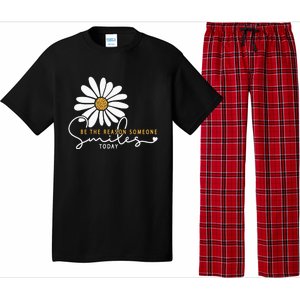 Daisy Be The Reason Someone Smiles Today Pajama Set