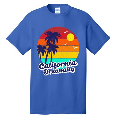 Distressed California Dreaming Summer Beach Gift Tall T-Shirt