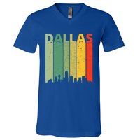 Dallas Cool Gift 80s Vintage Retro Dallas Texas Skyline Gift V-Neck T-Shirt