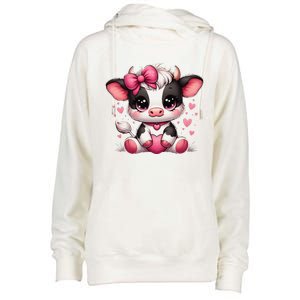 Dairy Cow Sitting Holding Heart Pin.K Coquette Bow Animal Womens Funnel Neck Pullover Hood