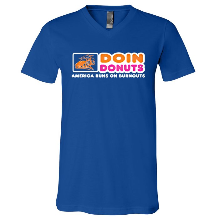 Doin Donuts Cute Gift Funny Burnout Racing Car Enthusiast / Car Guy Great Gift V-Neck T-Shirt