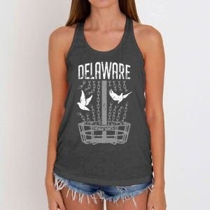 Delaware Disc Golf Player Breaking Chains Birdie Gift Women's Knotted Racerback Tank