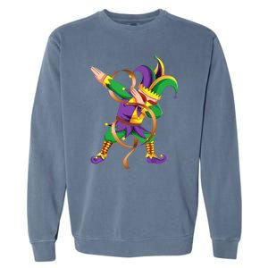 Dabbing Dab Jester Mardi Gras Mask Dabbing Boy Mardi Gras Garment-Dyed Sweatshirt