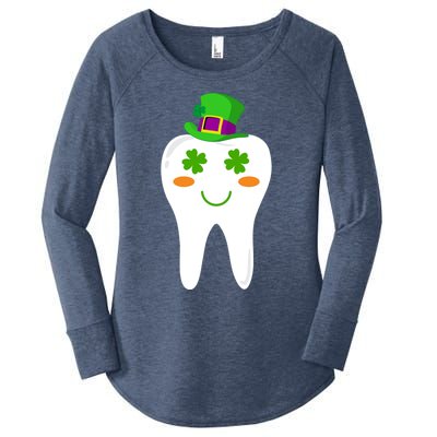 Dentist Dental Student Cute Tooth Hat Saint Patrick's Day Great Gift Women's Perfect Tri Tunic Long Sleeve Shirt