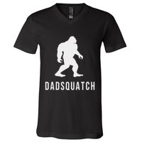 Dadsquatch Dad Sasquatch Bigfoot Funny Gift For Dad V-Neck T-Shirt