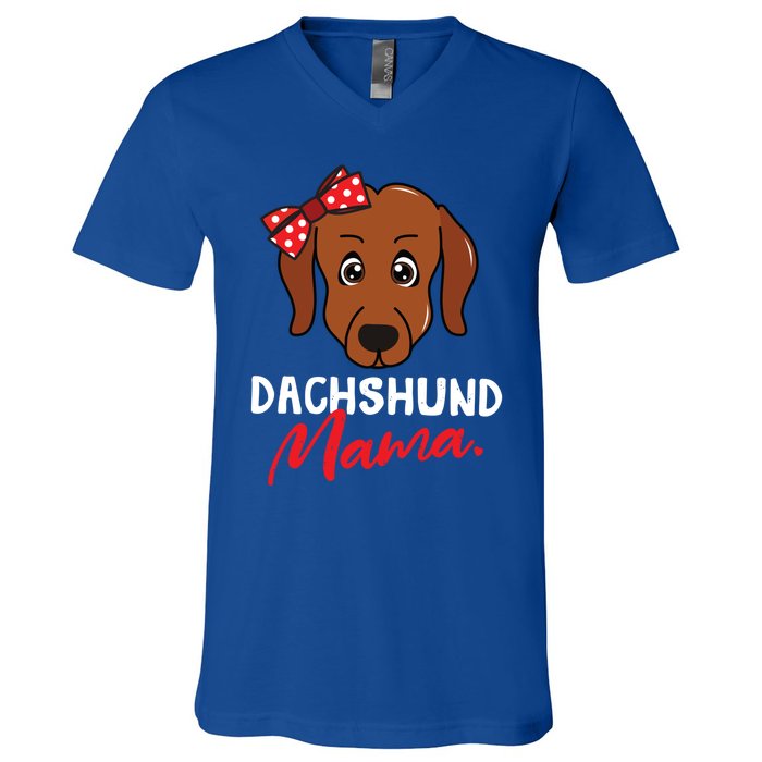 Dachshund Doxie Weenie Mom Mama Dog Lover Gift Meaningful Gift V-Neck T-Shirt