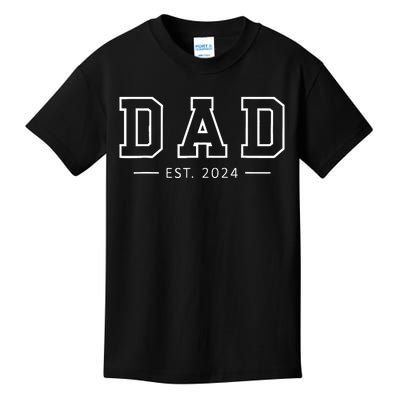 Dad Est 2024 Promoted To Dad 2024 Pregnancy Announcement Dad Kids T-Shirt