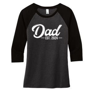 Dad Est. 2024 Soon To Be Dad Pregnancy Announcement Women's Tri-Blend 3/4-Sleeve Raglan Shirt