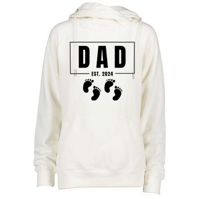 Dad Est. 2024 Fathers Day Expecting Baby Funny New Dad Baby Twins Womens Funnel Neck Pullover Hood